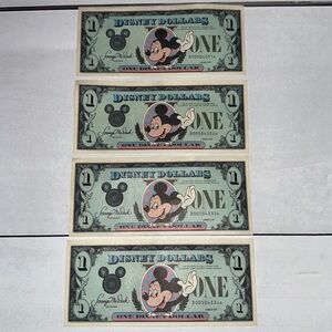 1987 Disney Dollars $1 Mickey Mouse LOT of 4 with Consecutive Serial Numbers